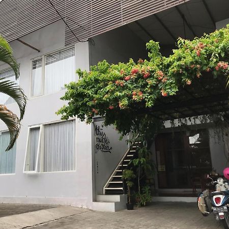 Matta Lodge Kuta Selatan Luaran gambar