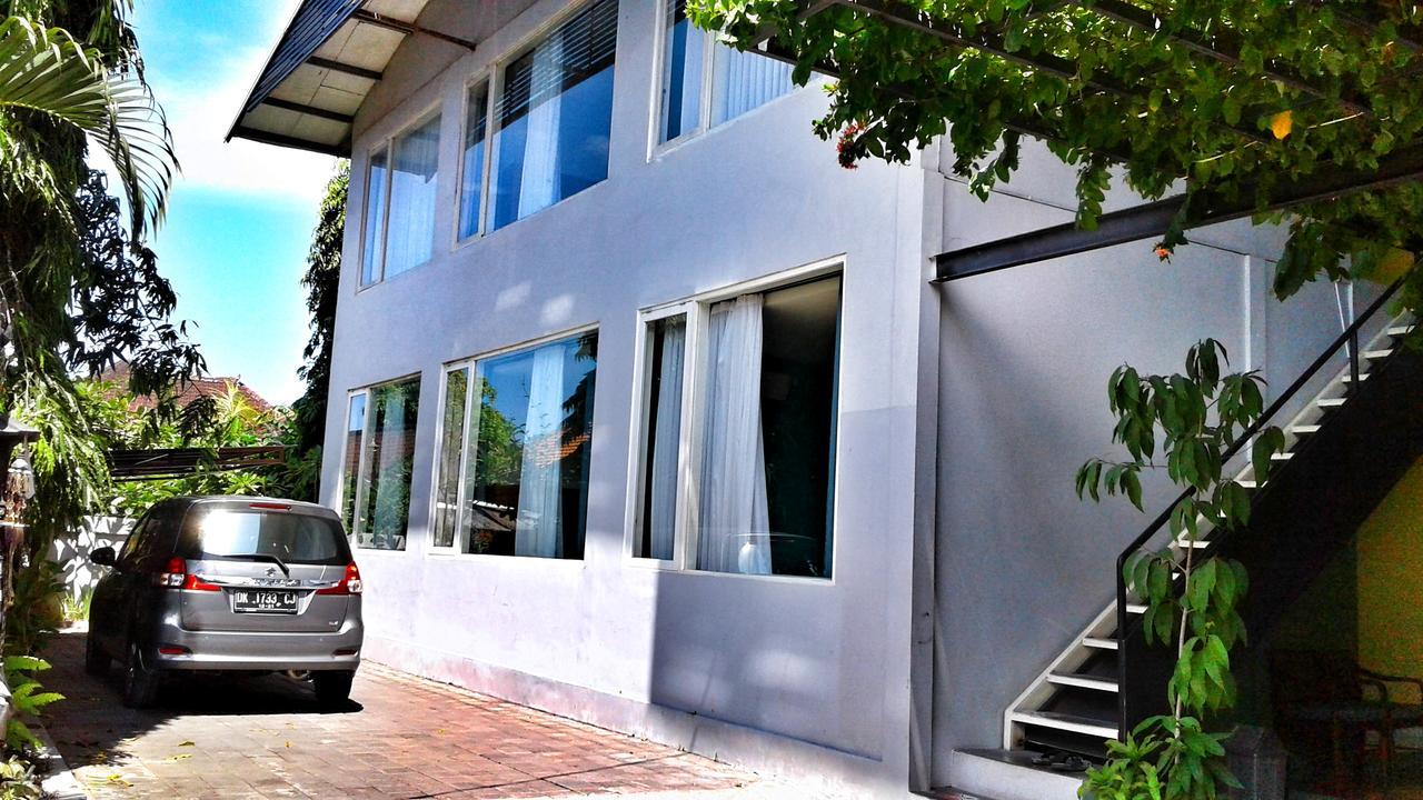 Matta Lodge Kuta Selatan Luaran gambar